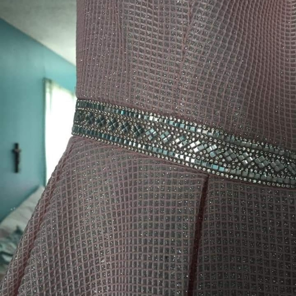 Prom Dress - Picture 2 of 6